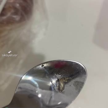 indomie Noodle İçinden Böcek Çıktı