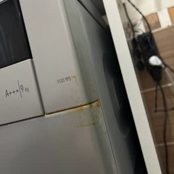 Paslanmaz Gövde Üzerindeki Korozyon Müşteri Güvenini Sarsıyor