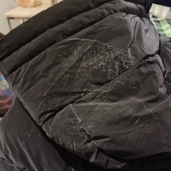 Mavi Kapüşonlu Cekette Hızlı Renk Solması Ve Mağazadan Çözüm Yok