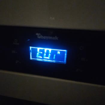Ek