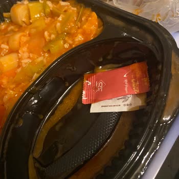 Yemeksepeti Dökülmüş Yemek Ve Eksik Ürün, Fotoğraf Gönderememe Sorunu