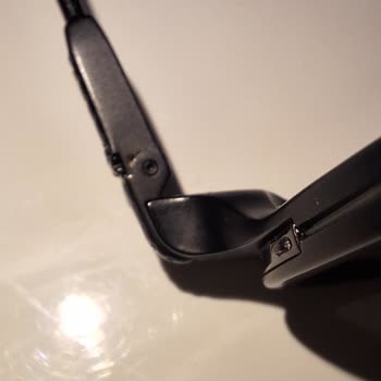 Ray Ban Gözlüğünün Düşmesi Ve Police Çerçevesindeki Çatlak İçin Ücretsiz Onarım Ve Değişim Talebi