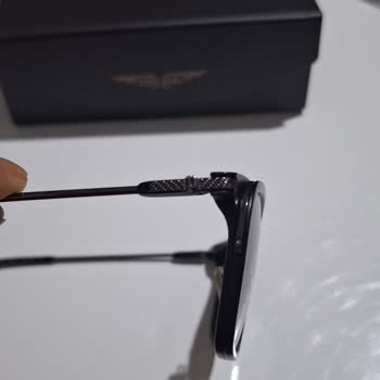 Ray Ban Gözlüğünün Düşmesi Ve Police Çerçevesindeki Çatlak İçin Ücretsiz Onarım Ve Değişim Talebi