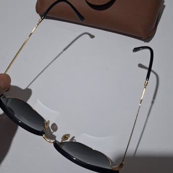 Ray Ban Gözlüğünün Düşmesi Ve Police Çerçevesindeki Çatlak İçin Ücretsiz Onarım Ve Değişim Talebi