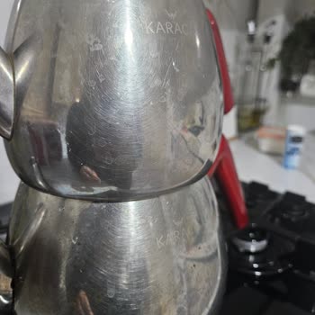 Karaca Züccaciye Çelik Çaydanlığımın İçi Pas Tuttu