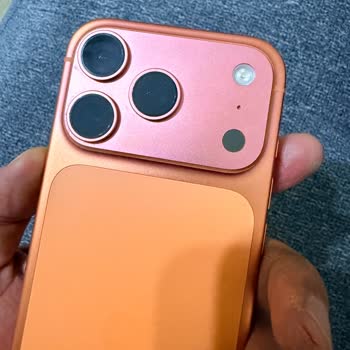 İPhone 17 Pro Kamera Modülünün Pembe Renk Değişimi Ve Ücretsiz Değişim Talebi