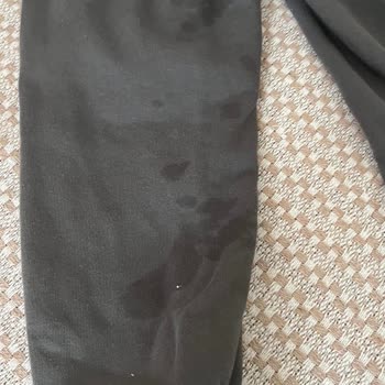 Bebek Kusması Sonrası LCW Eşofman Altının Hasar Ve Lekelerle Kullanılamaz Hale Gelmesi