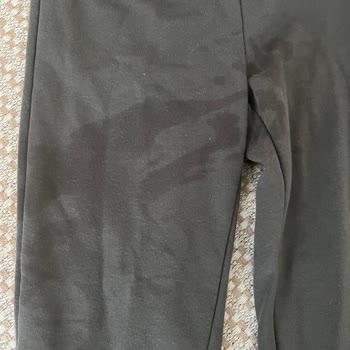 Bebek Kusması Sonrası LCW Eşofman Altının Hasar Ve Lekelerle Kullanılamaz Hale Gelmesi
