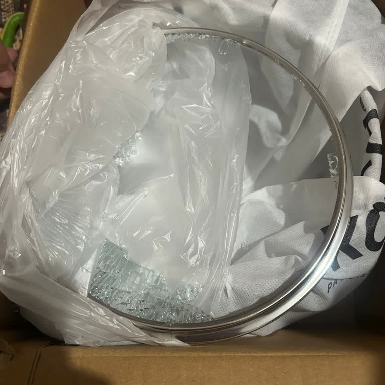 Cam Kapak Kırığı Ve Üç Aylık Teslimat Gecikmesi