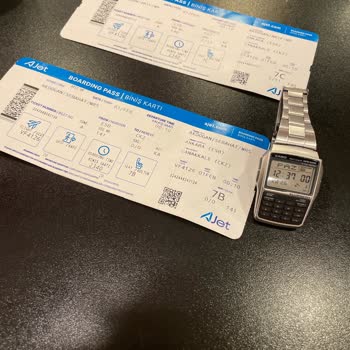 Ajet Uçuş Gecikmeleri Annesinin Sağlık Durumunu Olumsuz Etkiledi