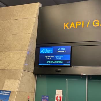 Ajet Uçuş Gecikmeleri Annesinin Sağlık Durumunu Olumsuz Etkiledi