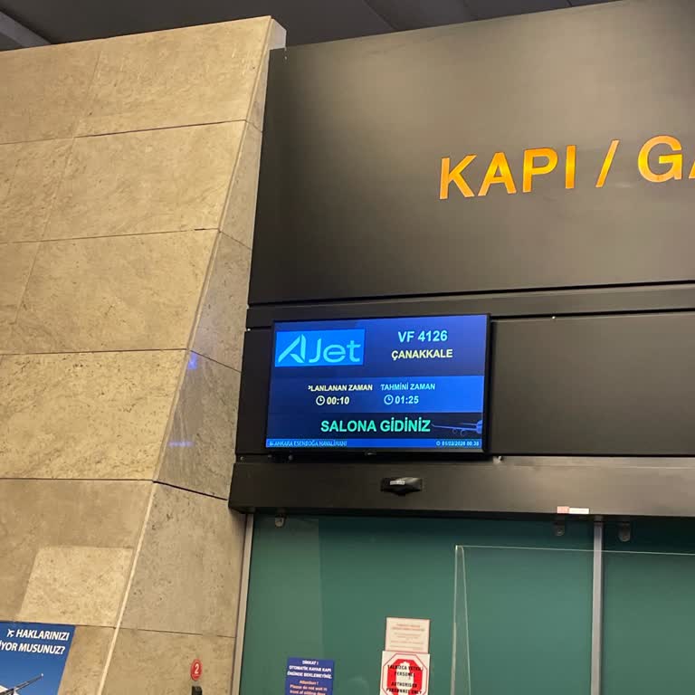 Ajet Uçuş Gecikmeleri Annesinin Sağlık Durumunu Olumsuz Etkiledi