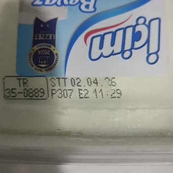 Tarihine Uymayan Ekşi Beyaz Peynir