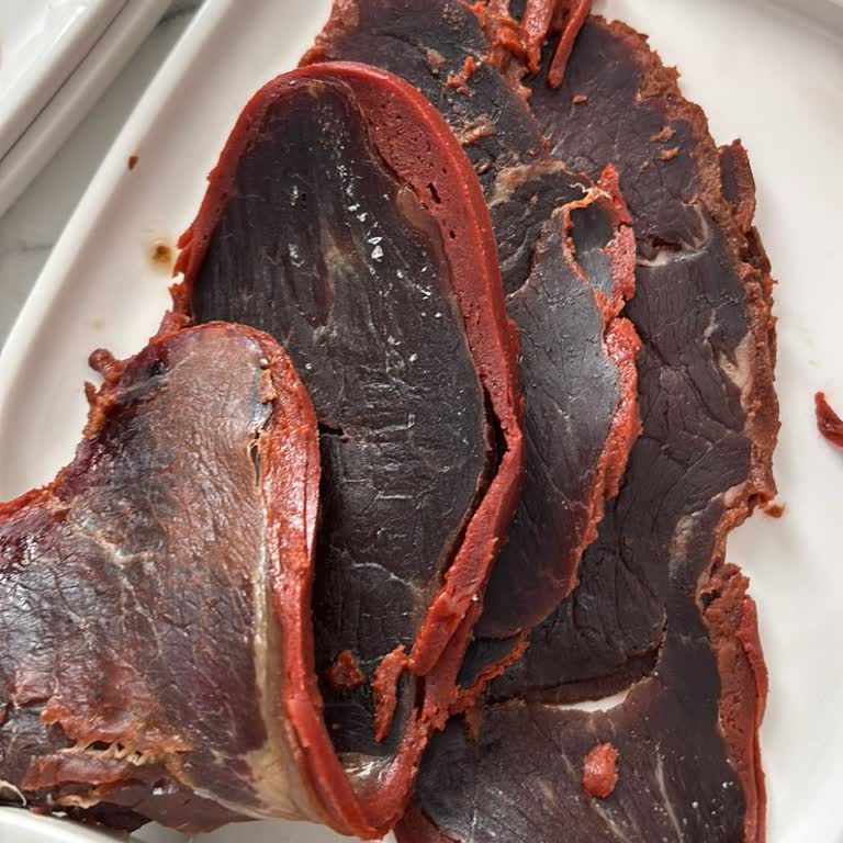 Merkez Pastırma'dan Alınan Pastırma Çok Sertti!