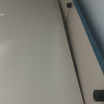 Kelebek Mobilya Baza Başlığı Üç Ayda Parçalandı, Ücretli Onarım Talebi