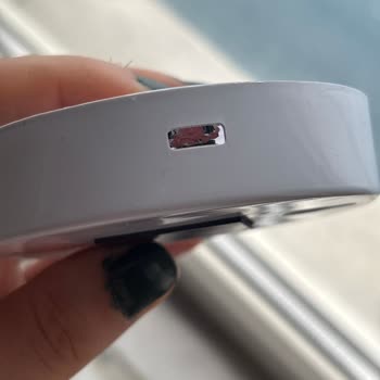 Yeni Aldığım House Pratik Lambanın Şarj Girişi Kırık Çıktı