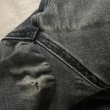 Mavi Jeanlerde Tekrarlayan Kumaş İncelmesi Ve Değişim Talebi