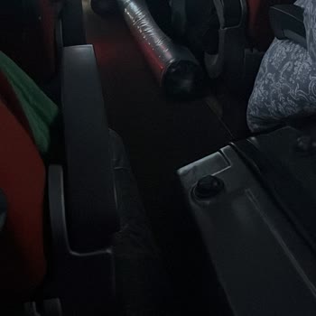 Otobüs İçindeki Düzensiz Eşyalar Bavulumu Kırdı