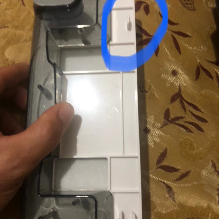 Kırık Gelen Robot Süpürge İçin Müşteri Hizmetlerinden Yanıt Yok, Tam İade Talebi