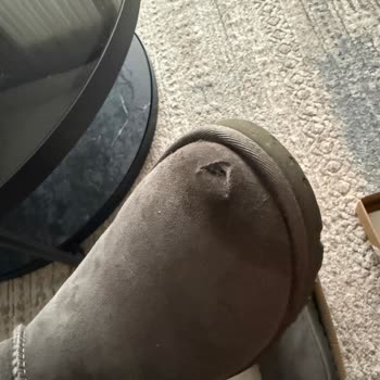UGG Botta Su Lekesi Ve Yırtılma, A101'den Kullanılmış İade Reddi