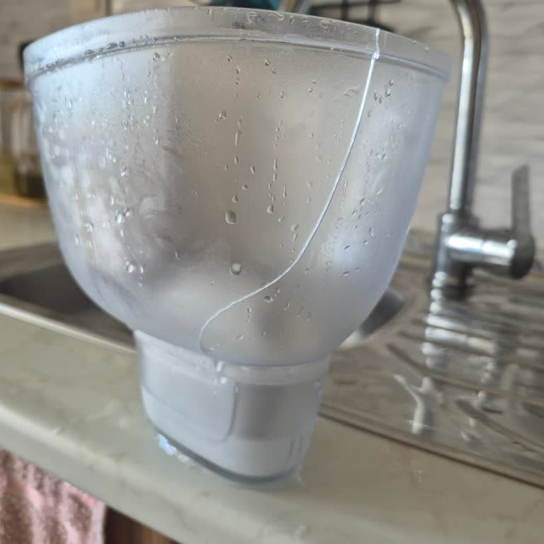 Brita Aluna İç Haznesi Kırıldı, Yedek Parça İstiyorum