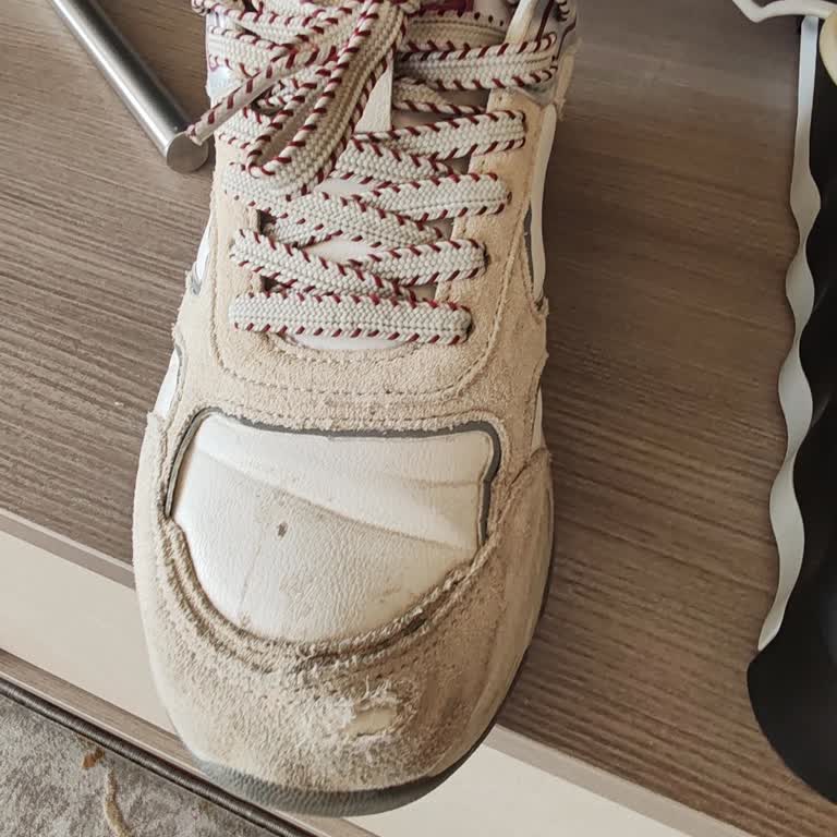 2,5 Ayda Patlayan Ayakkabı İçin İade Ve Değişim Talebi