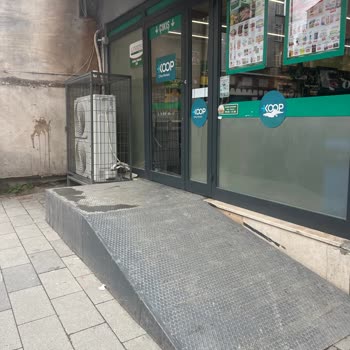 İSKİ Ve Tarım Kredi Market’in Güvenlik İhmali Nedeniyle Kaygan Rampa Kazası