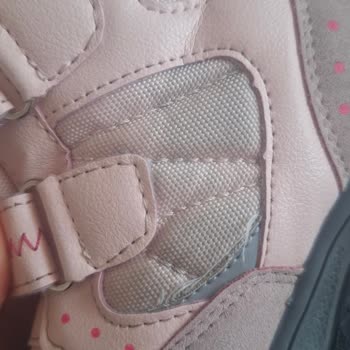 Kinetix Botta Renk Değişimi Ve Yırtılma Sorunu