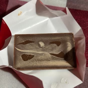 Ülker Napoliten Çikolatasının Beklenmedik Beyazlaması Ve Ürün Değişimi Talebi