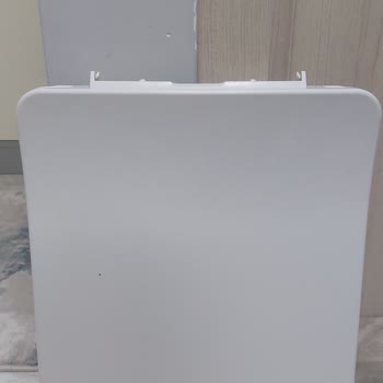 Yeni Klozet Kapağı Menteşesi Kırıldı, Ücretsiz Yedek Parça Talebi