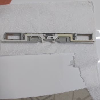 Yeni Klozet Kapağı Menteşesi Kırıldı, Ücretsiz Yedek Parça Talebi