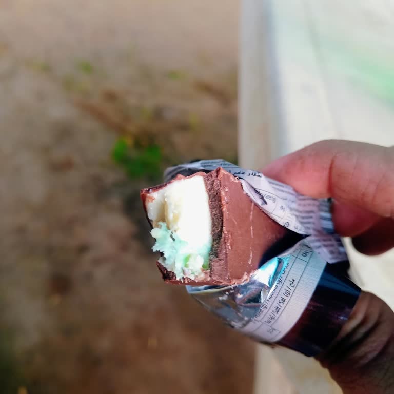 A101 Çikolatasında Plastik Parça Neredeyse Boğazıma Takıldı Ve Geri Dönüş Yok