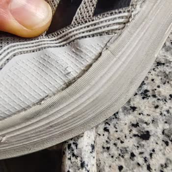 Garanti Reddi Sebebiyle 2 Aylık Reebok Ayakkabısında Açılma Şikayeti