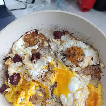 Karaca Züccaciye Neredeyse Hiçbir Ürünü Tavada Düzgün Pişiremiyorum