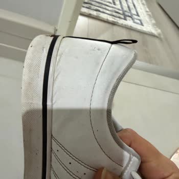 FLO Ayakkabı Deforme Olan Adidas Ayakkabı Sadece Fotoğrafla İncelenip Değişim Talebi Reddedildi!