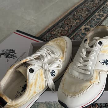 FLO Mağazasında Satın Alınan Polo Ayakkabının Renk Atması Ve İade Reddi