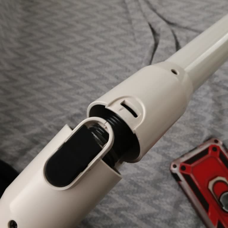 Sinbo Süpürge Garanti Kapsamında Ücretsiz Parça Değişimi Talebi: Kırılan Katlama Düğmesi