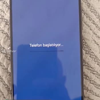 Samsung S22 Telefonum Telefon Başlatılıyor Ekranında Kaldı Açılmıyor!