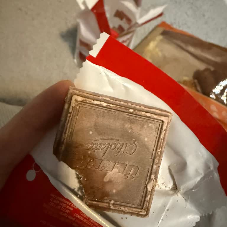 AHL Park Migros’ta Satın Alınan Ülker Chocobis Çikolataların Beyazlaması Ve Bozuk Tadı