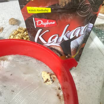 BİM Kakao Ürününde Yabancı Madde Bulunduğu İçin Sağlık Endişesi Ve İade Talebi