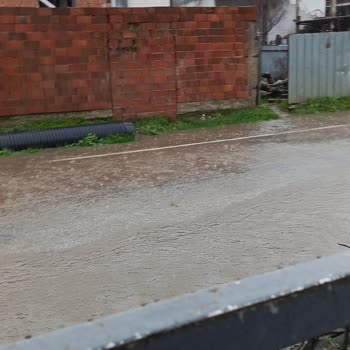 Ulaştırma Bakanlığı Yenice İlçesindeki Köyde Yol Suyunun Yarattığı Sürekli Sel Ve Altyapı Sorunu