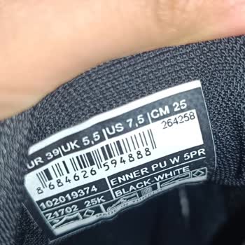 Üç Ayda Topuk Yırtılan FLO Ayakkabıya Garanti Reddi