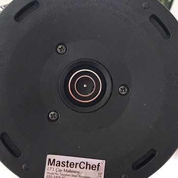 Kırık Çay Makinesi Ve Faturasız Satın Alma İçin Tam İade Talebi