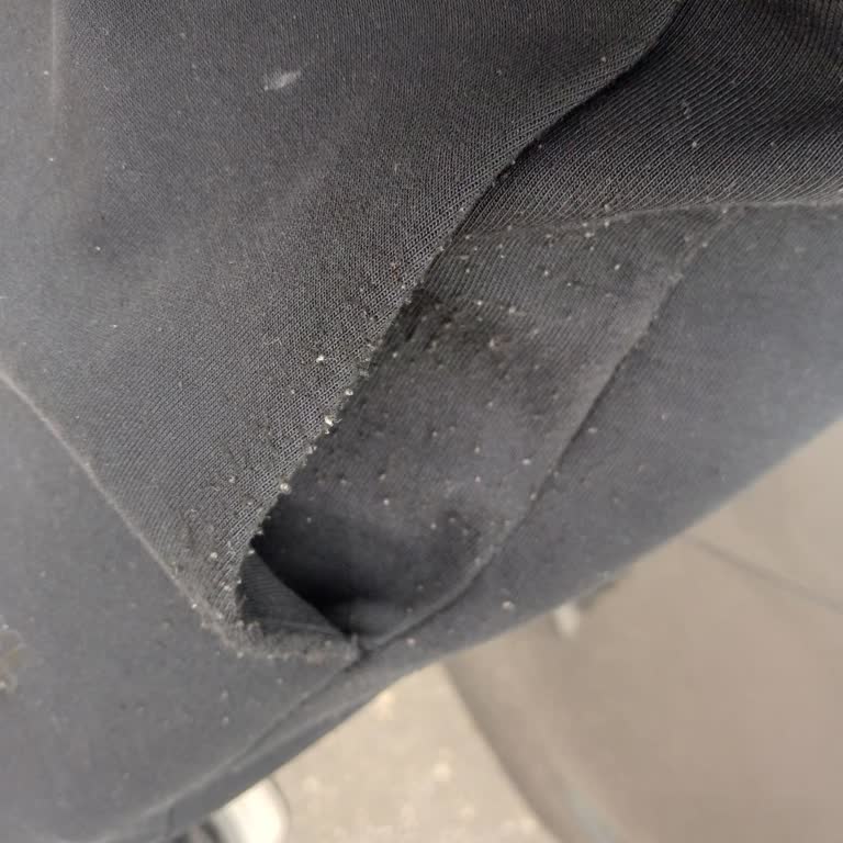 Nike Eşofmanda Hızlı Tüylenme Ve Logo Soyulması, Dunkloss'tan Cevap Yok