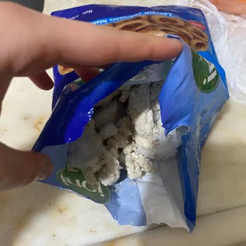 Şok Marketler Eve Gelip Paketi Açtığımda Ürünlerin Büyük Kısmının Ezilmiş, Dağılmış Olduğunu Gördüm