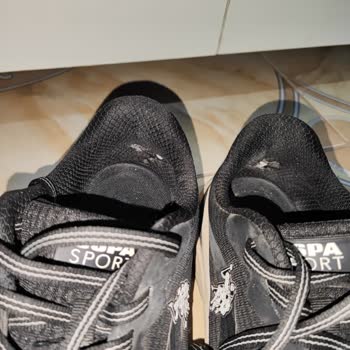 Kısa Sürede Yırtılan Erkek Ayakkabı İçin Değişim Talebi