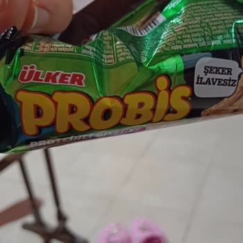 Ülker Probis Şeker İlavesiz Ürünün İçinde Sert Plastik Parça Çıktı Ve Dişime Zarar Verdi