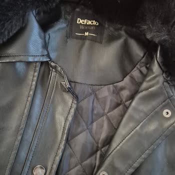 Az Kullanılmış Deri Montta Erken Dökülme Ve DeFacto’nun Çözüm Sunmaması