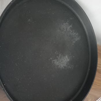 Nehir Markalı Döküm Tava Kaplama Soyulması Ve Sağlık Riski