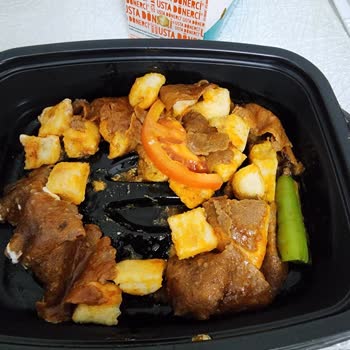 Usta Dönerci Kalitesiz Döner Ve Özensiz Sunum İçin İade Talebi